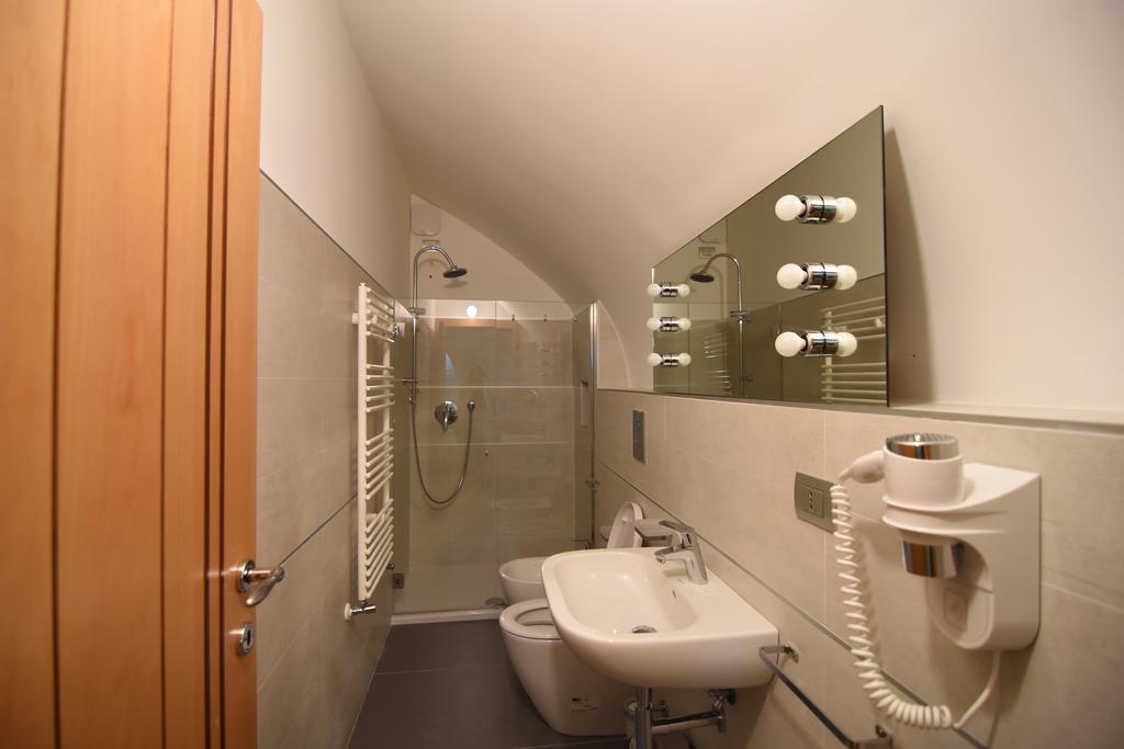 La Strada Parlata Hotel Naples Luaran gambar